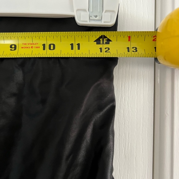 Weissman Two Piece Sequined and Black Metallic Dance Costume Rhinestone Belt LC - Picture 14 of 16